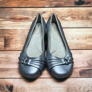 GH Bass Co Women's Sz 7.5 Silver Ballet Flats Shoes Casual Career Comfort ($155)
